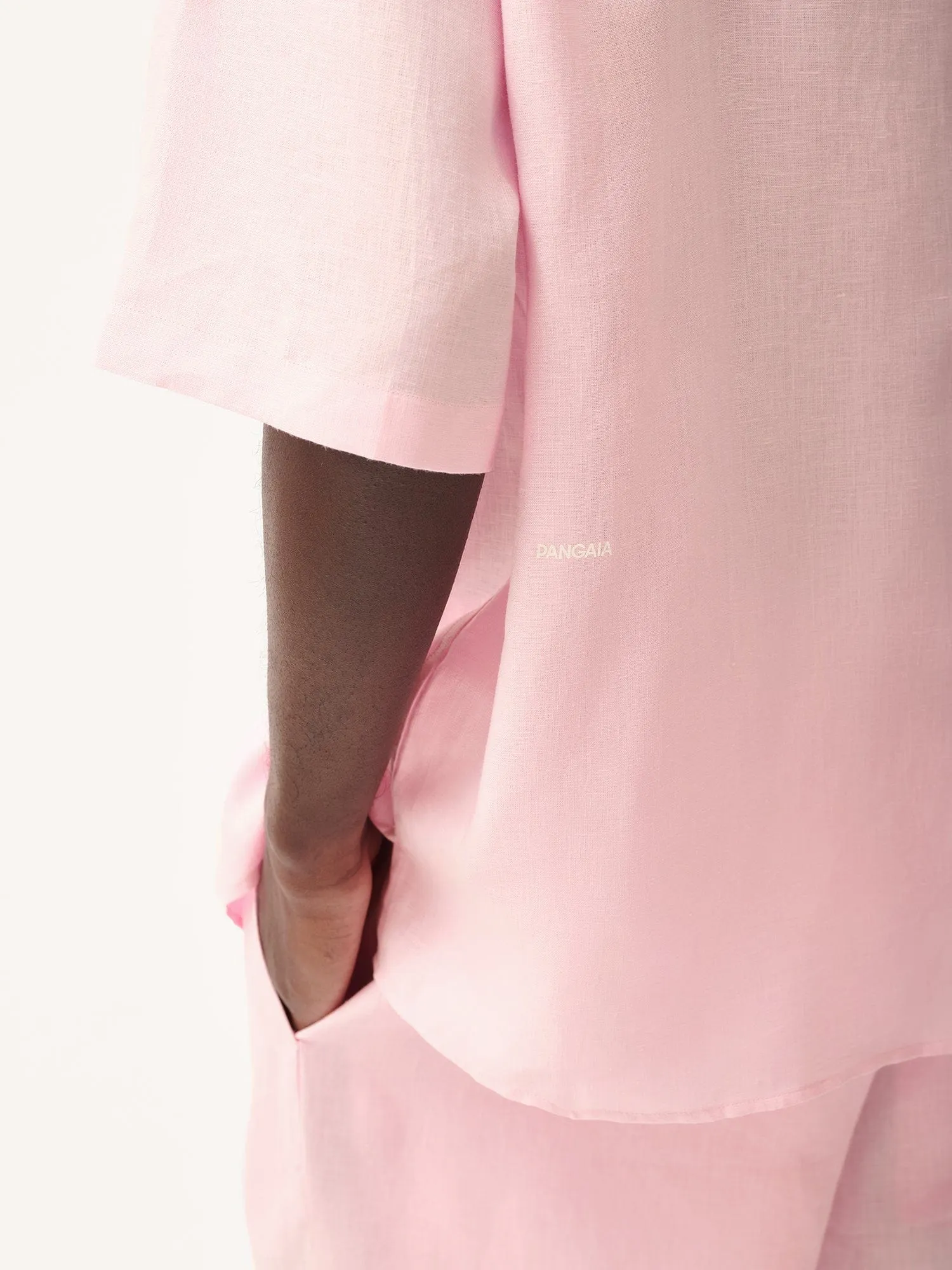 Mens DNA Aloe Linen Camp Collar Shirt—magnolia pink