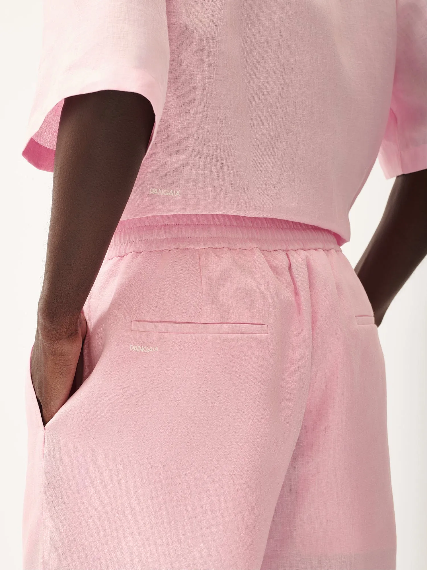 Mens DNA Aloe Linen Mid Length Shorts—magnolia pink