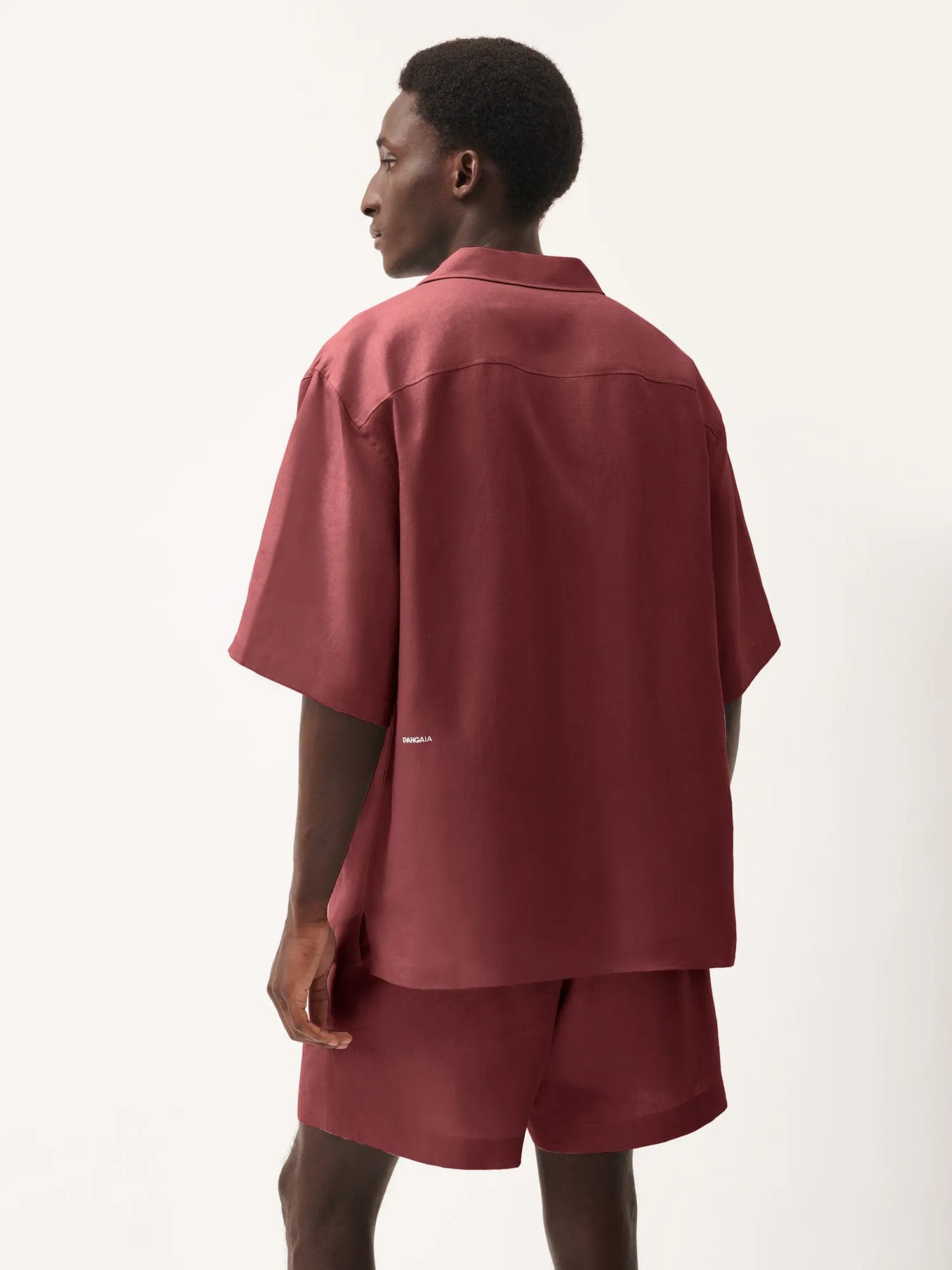 Mens DNA Linen Camp Collar Shirt—garnet red