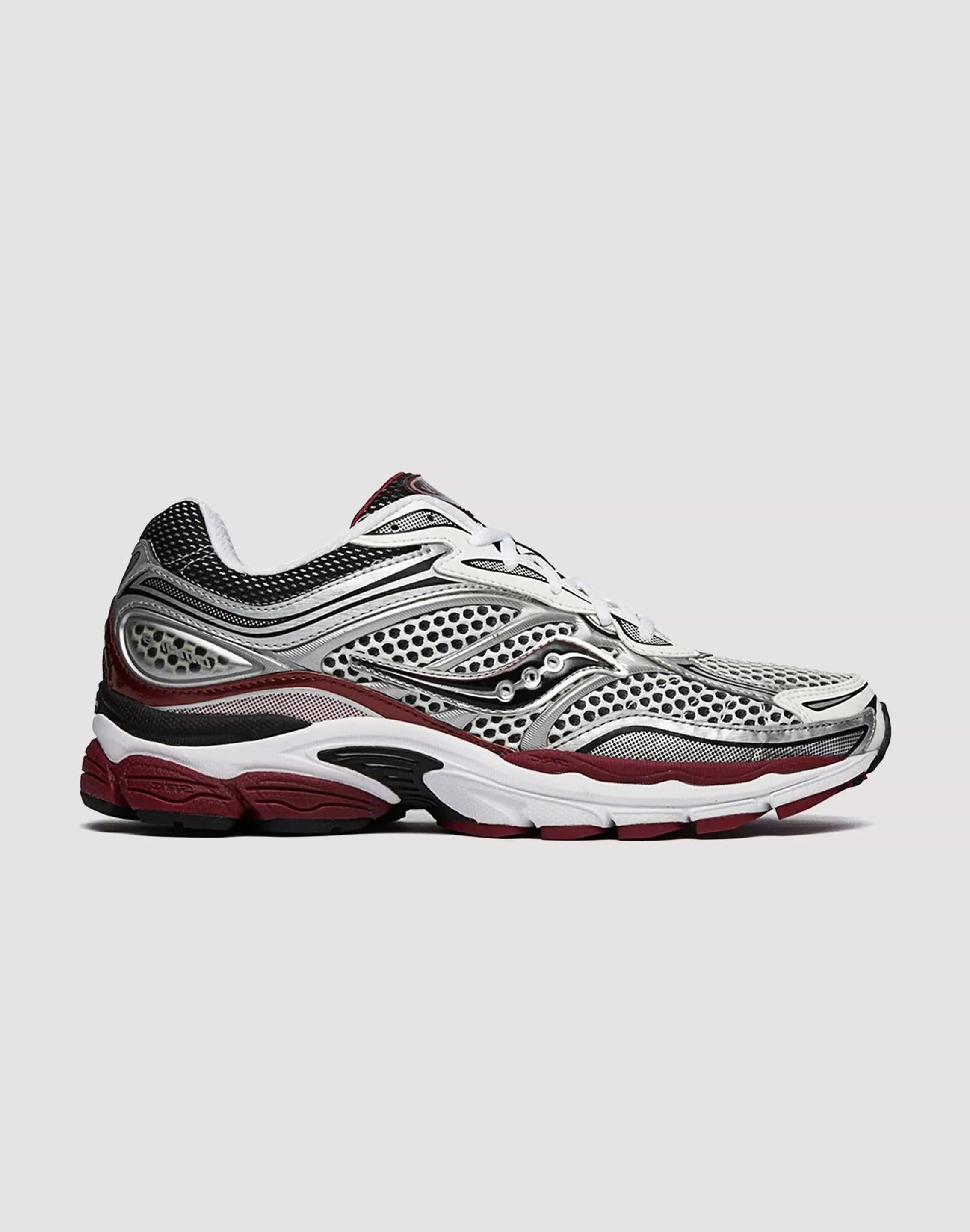 Saucony ProGrid Omni 9