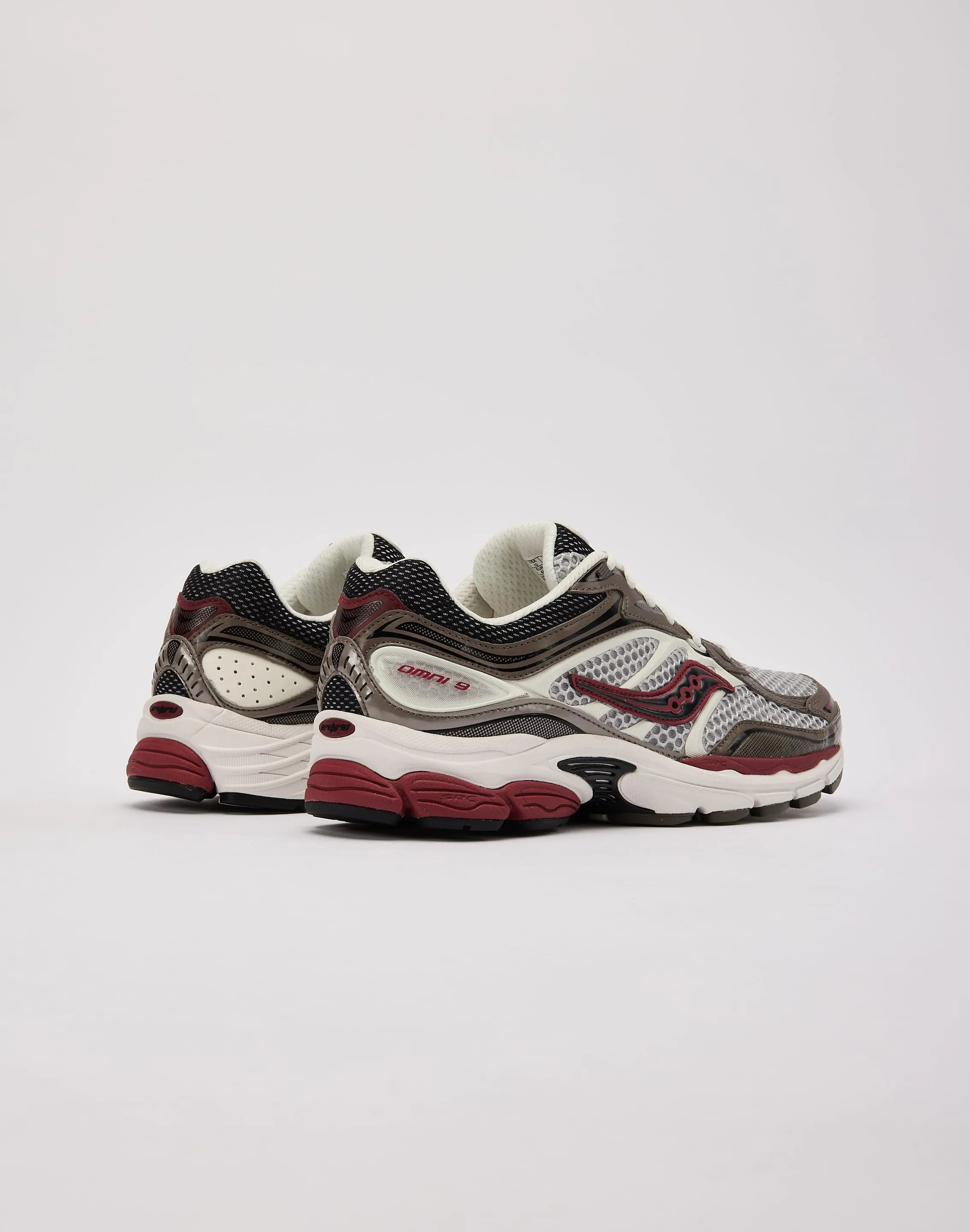 Saucony ProGrid Omni 9