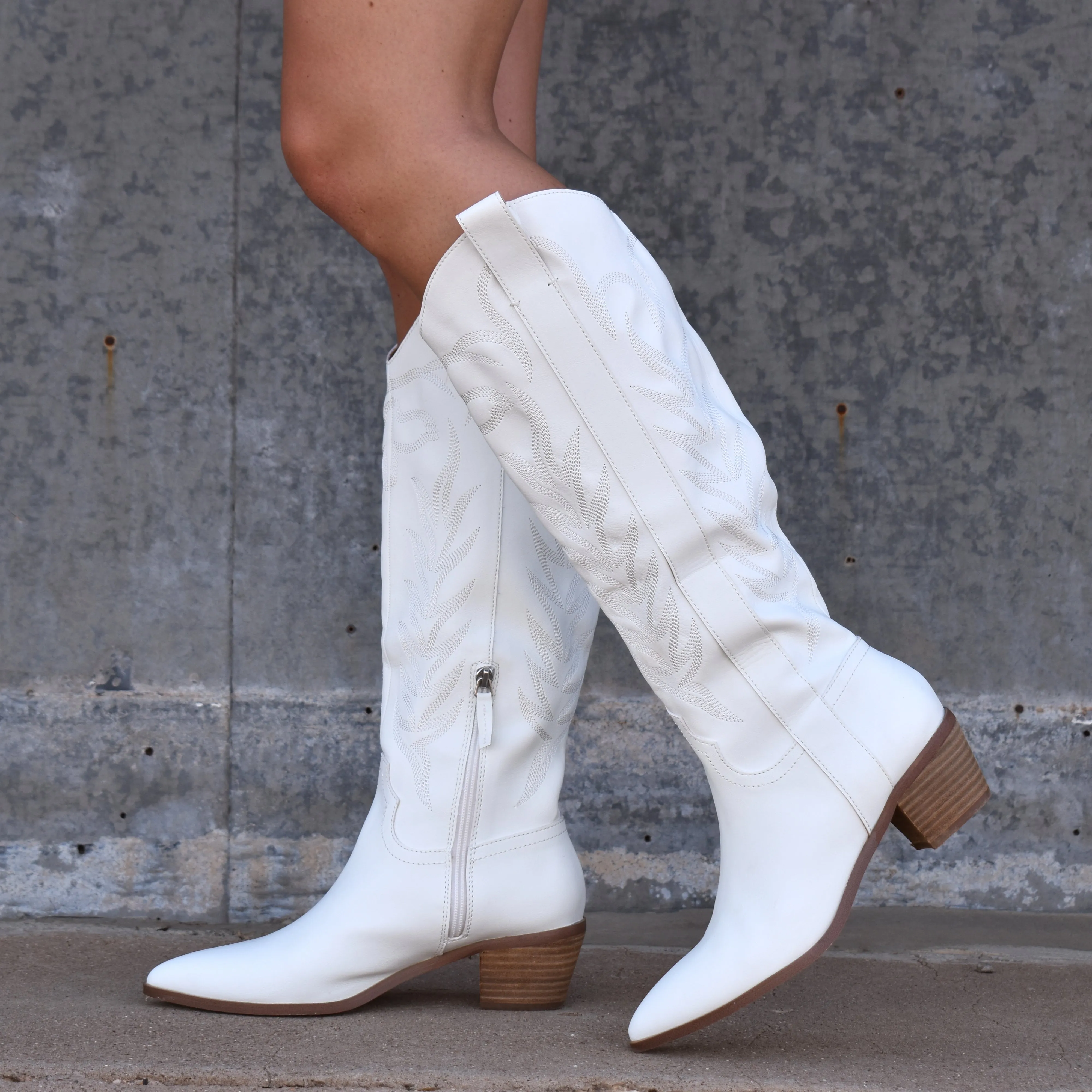 White Waco Whipstitch Cowgirl Boots*