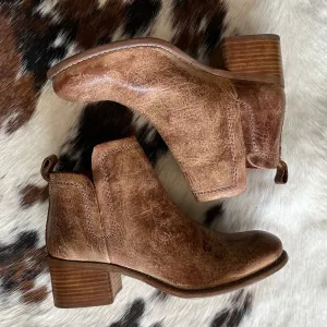 Win Doe Tan Booties*