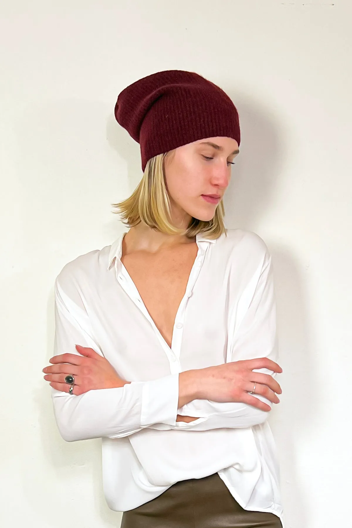 Wool Knitted Beanie - Burgundy